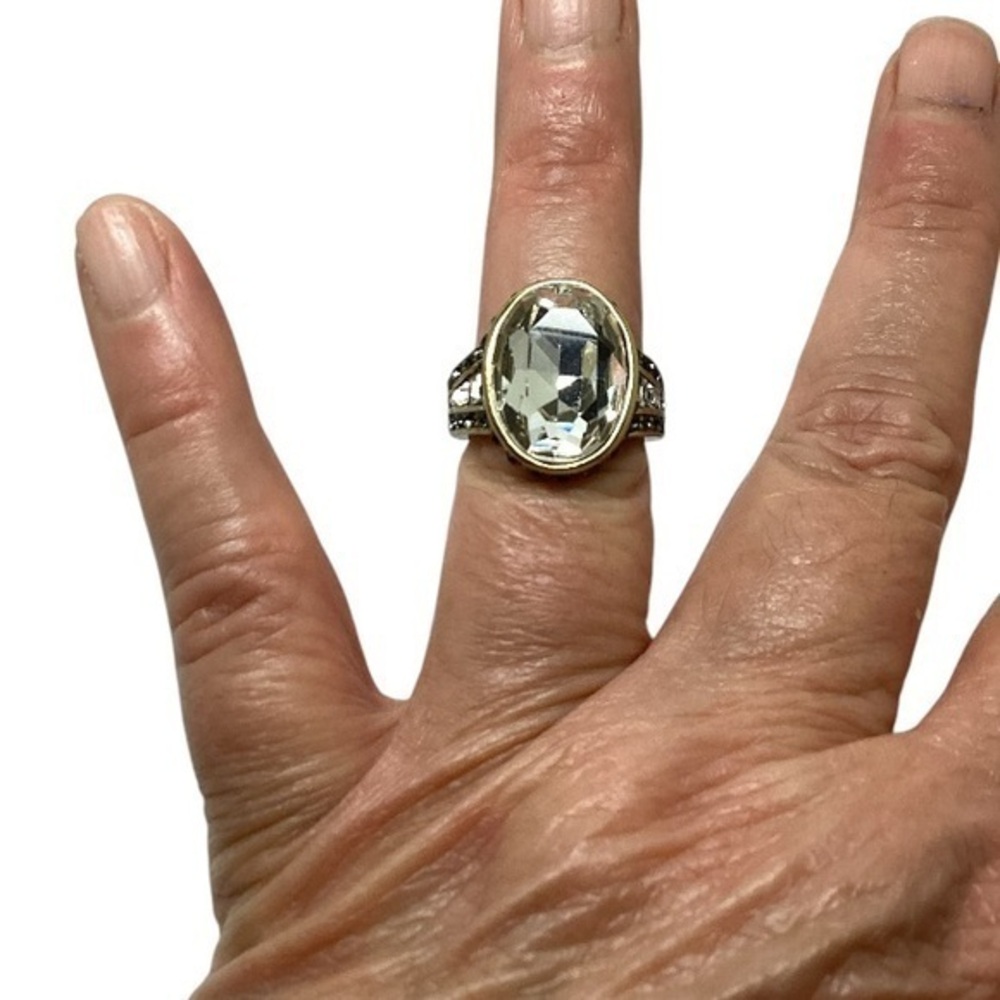 NWOT Heidi Daus Swarovski crystal ring